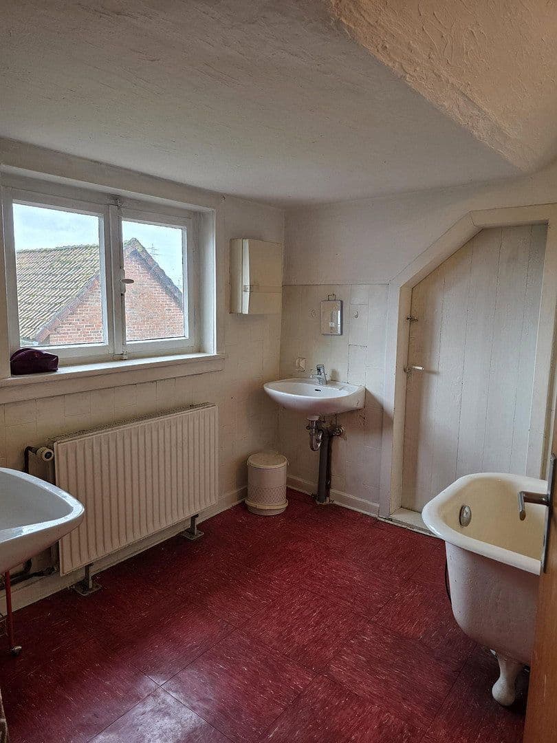 Prodej domu 219 m², pozemek 1.317 m², Uelzen, Dolní Sasko Prodej domu 219 m², pozemek 1.317 m², Uelzen, Dolní Sasko