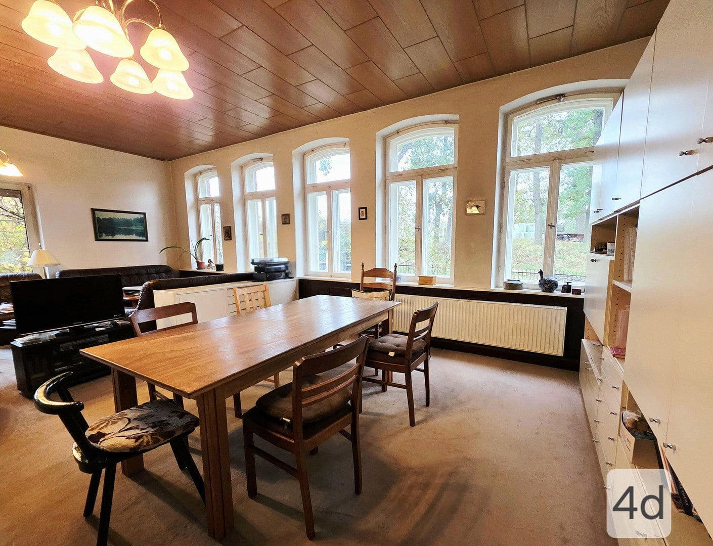 Prodej domu 219 m², pozemek 1.317 m², Uelzen, Dolní Sasko Prodej domu 219 m², pozemek 1.317 m², Uelzen, Dolní Sasko