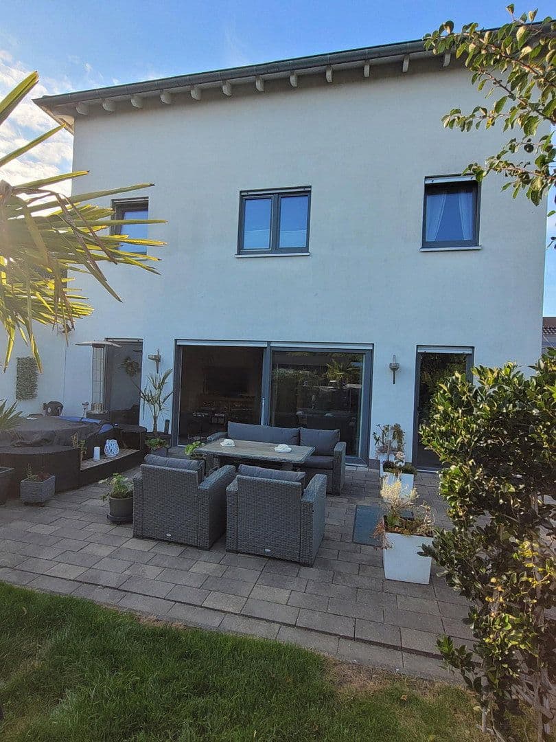 Prodej domu 179 m², pozemek 446 m², Gartenstr. 62, Herne, Severní Porýní-Vestfálsko Prodej domu 179 m², pozemek 446 m², Gartenstr. 62, Herne, Severní Porýní-Vestfálsko