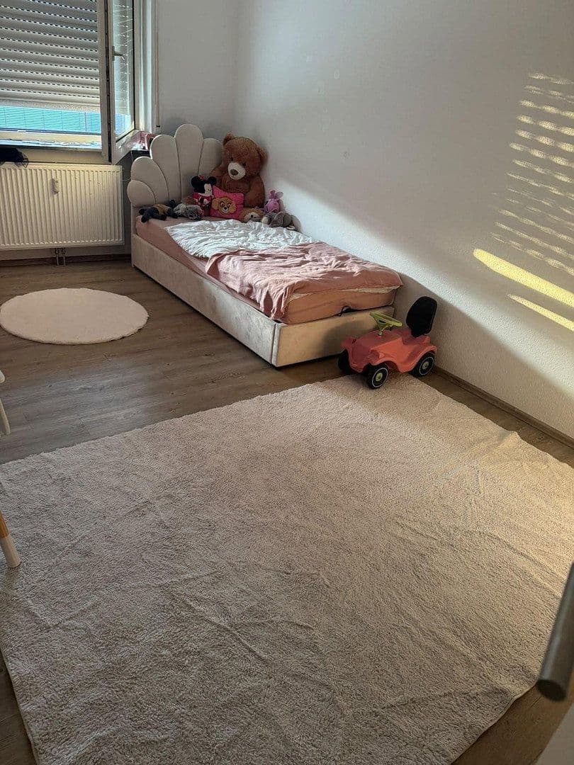 Pronájem bytu 4+kk 108 m², Mannheim, Bádensko-Württembersko Pronájem bytu 4+kk 108 m², Mannheim, Bádensko-Württembersko
