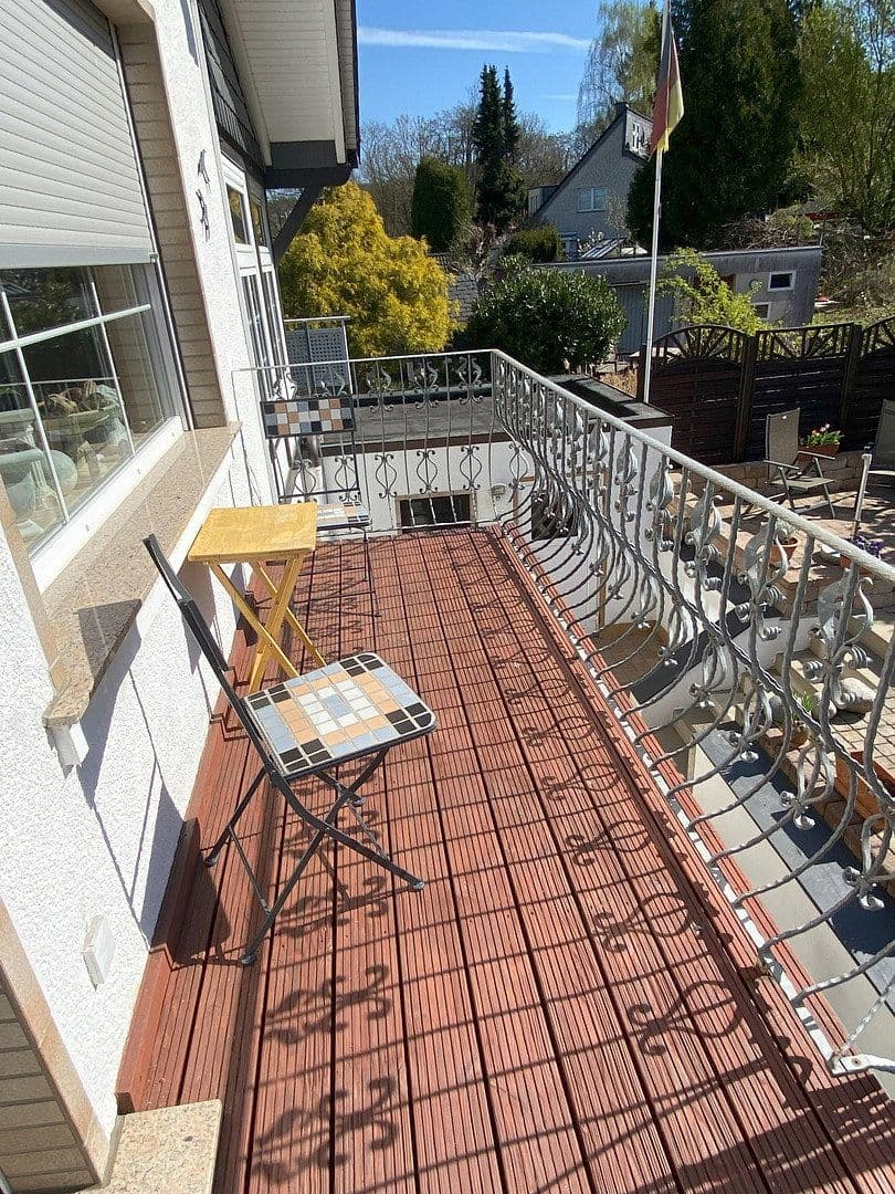Prodej domu 215 m², pozemek 597 m², Essen, Severní Porýní-Vestfálsko Prodej domu 215 m², pozemek 597 m², Essen, Severní Porýní-Vestfálsko