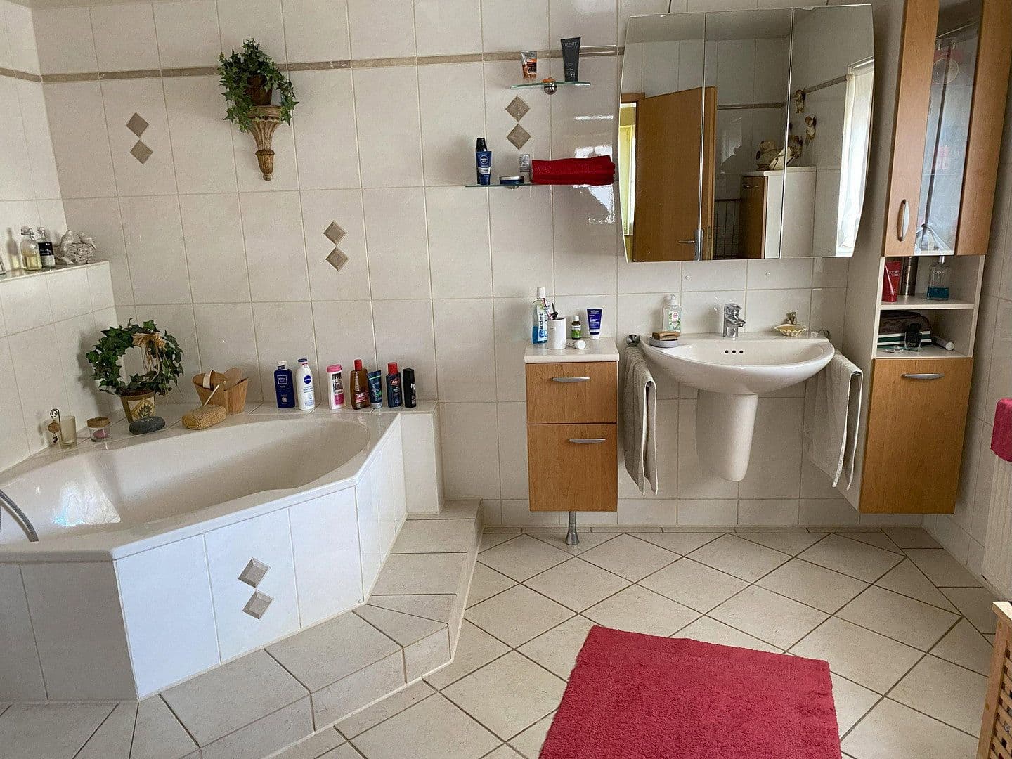 Prodej domu 215 m², pozemek 597 m², Essen, Severní Porýní-Vestfálsko Prodej domu 215 m², pozemek 597 m², Essen, Severní Porýní-Vestfálsko