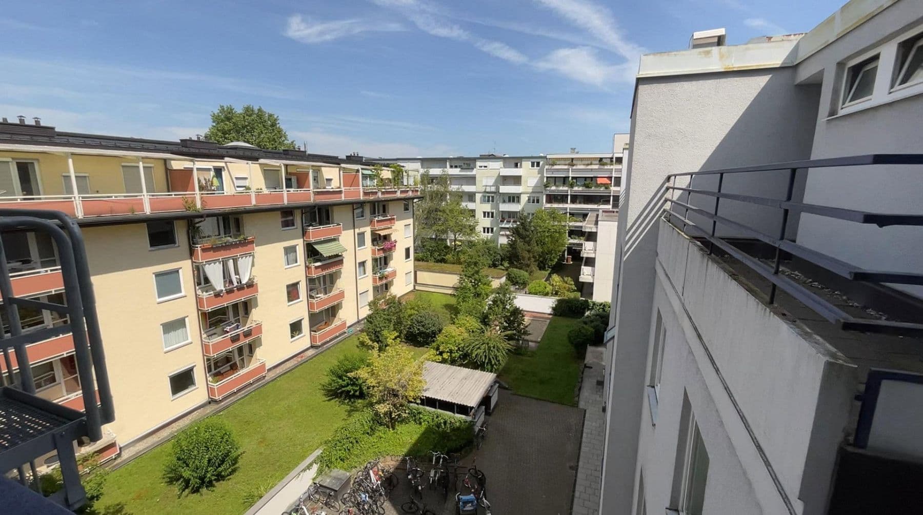 Prodej bytu 2+1 50 m², Schleißheimerstr. 182, München, Bavorsko Prodej bytu 2+1 50 m², Schleißheimerstr. 182, München, Bavorsko