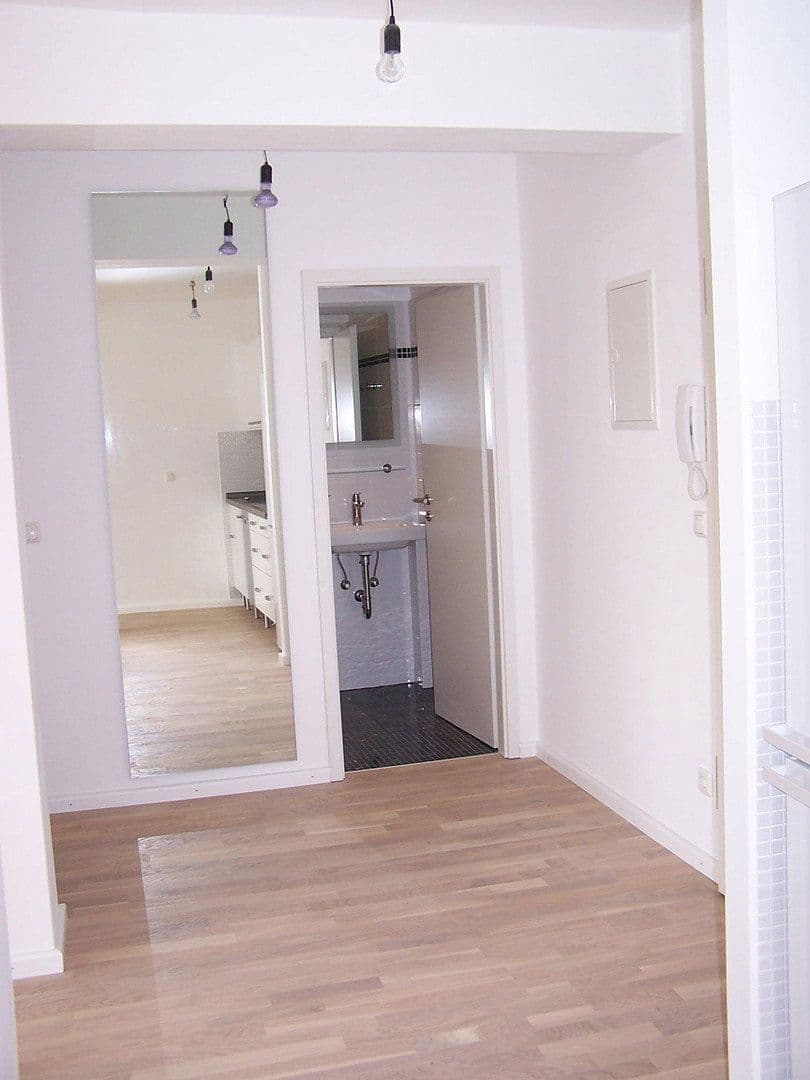 Prodej bytu 2+1 50 m², Schleißheimerstr. 182, München, Bavorsko Prodej bytu 2+1 50 m², Schleißheimerstr. 182, München, Bavorsko