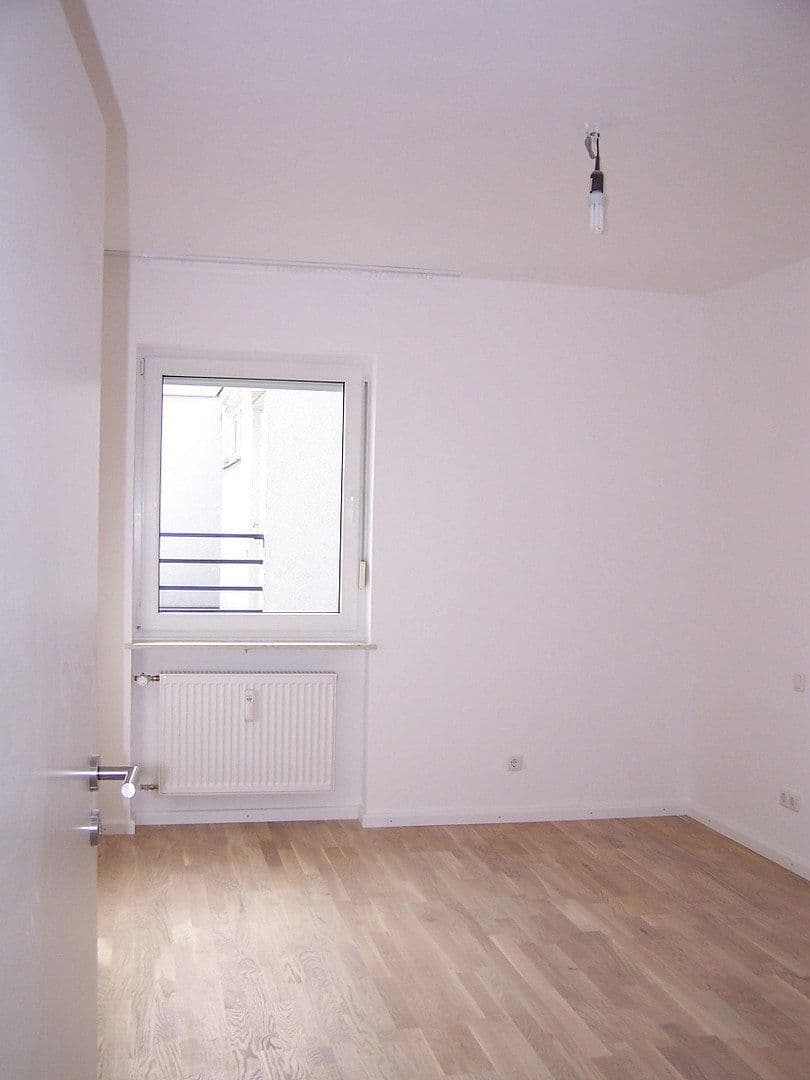 Prodej bytu 2+1 50 m², Schleißheimerstr. 182, München, Bavorsko Prodej bytu 2+1 50 m², Schleißheimerstr. 182, München, Bavorsko