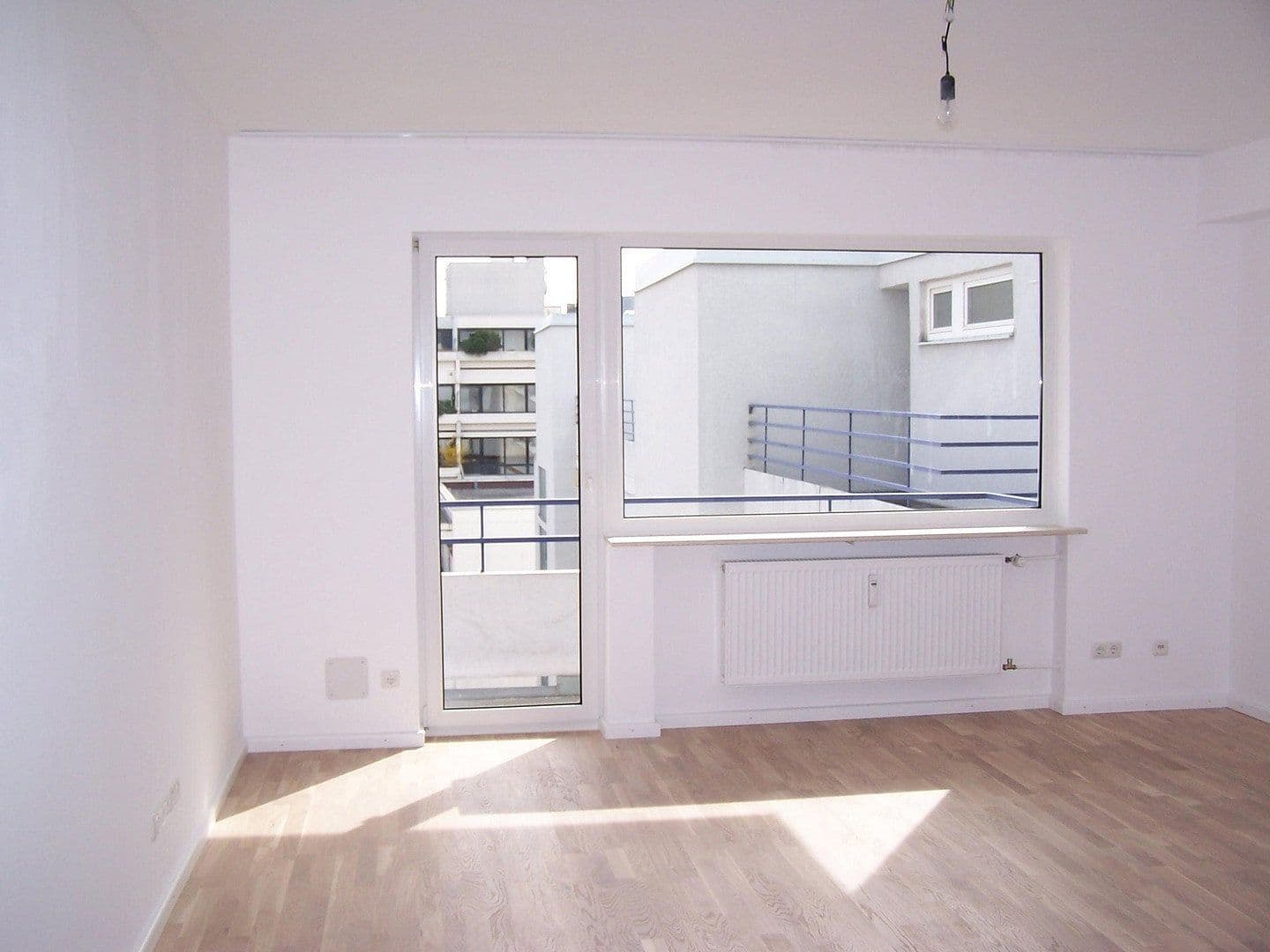 Prodej bytu 2+1 50 m², Schleißheimerstr. 182, München, Bavorsko Prodej bytu 2+1 50 m², Schleißheimerstr. 182, München, Bavorsko