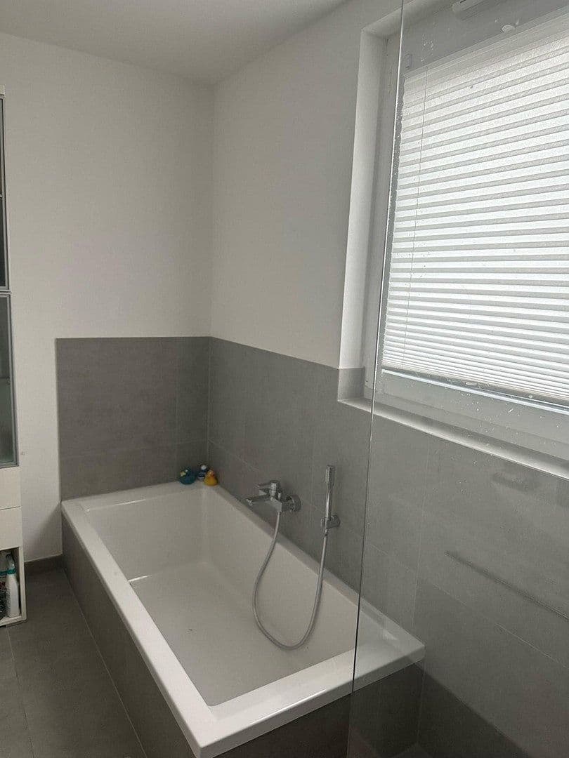 Prodej domu 146 m², pozemek 298 m², Wiesbaden, Hessen Prodej domu 146 m², pozemek 298 m², Wiesbaden, Hessen