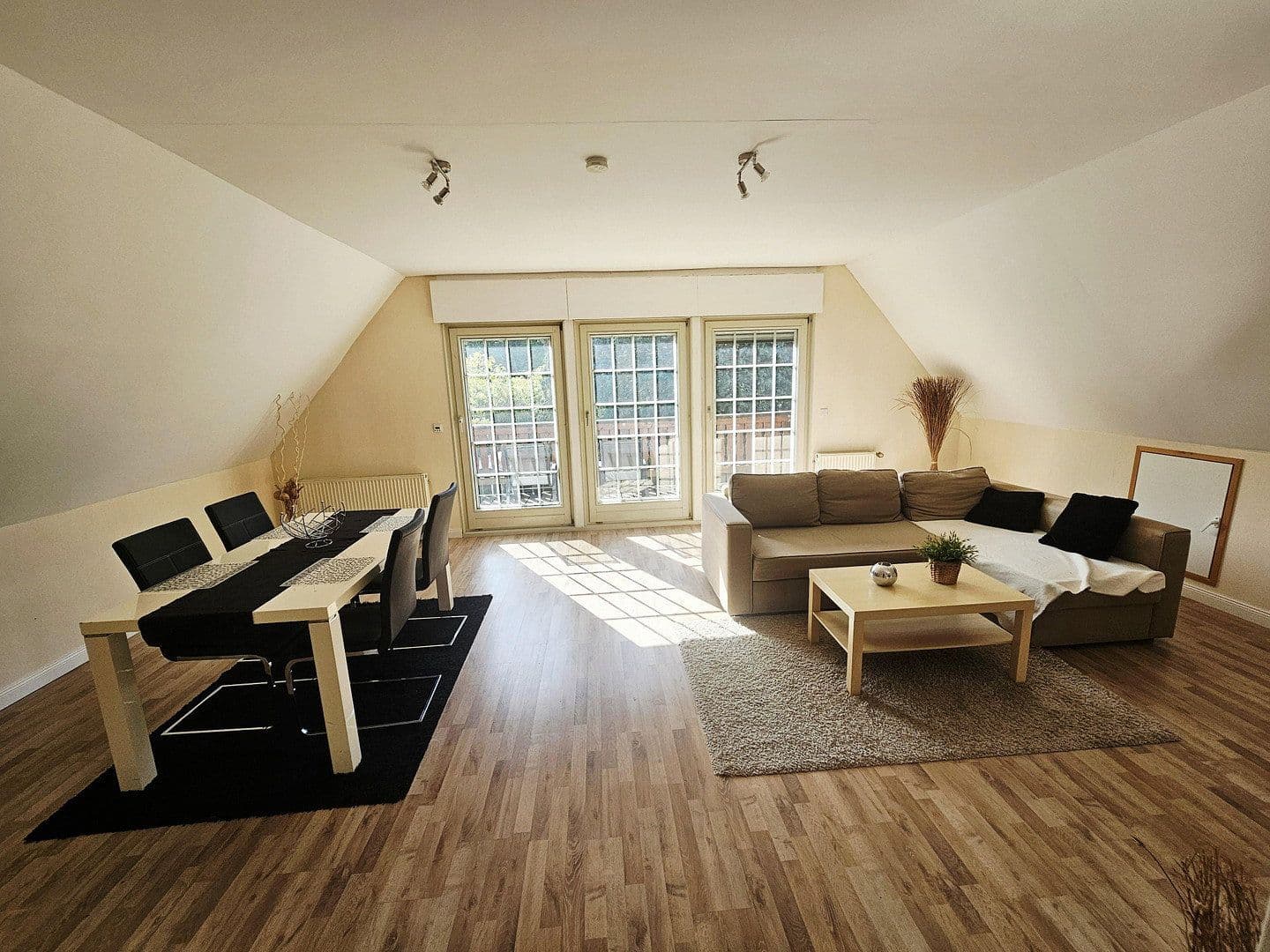 Prodej domu 174 m², pozemek 544 m², Troisdorf, Severní Porýní-Vestfálsko Prodej domu 174 m², pozemek 544 m², Troisdorf, Severní Porýní-Vestfálsko