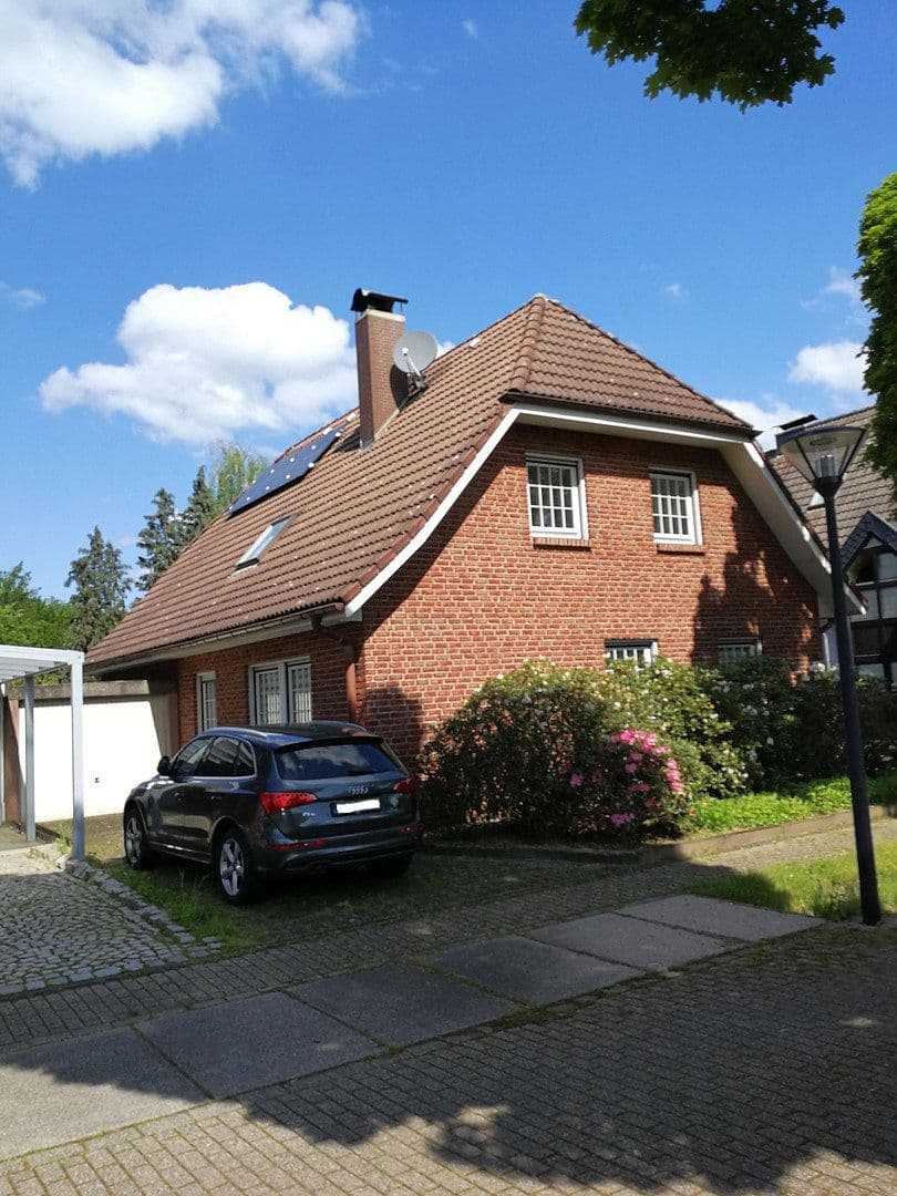Prodej domu 174 m², pozemek 544 m², Troisdorf, Severní Porýní-Vestfálsko Prodej domu 174 m², pozemek 544 m², Troisdorf, Severní Porýní-Vestfálsko