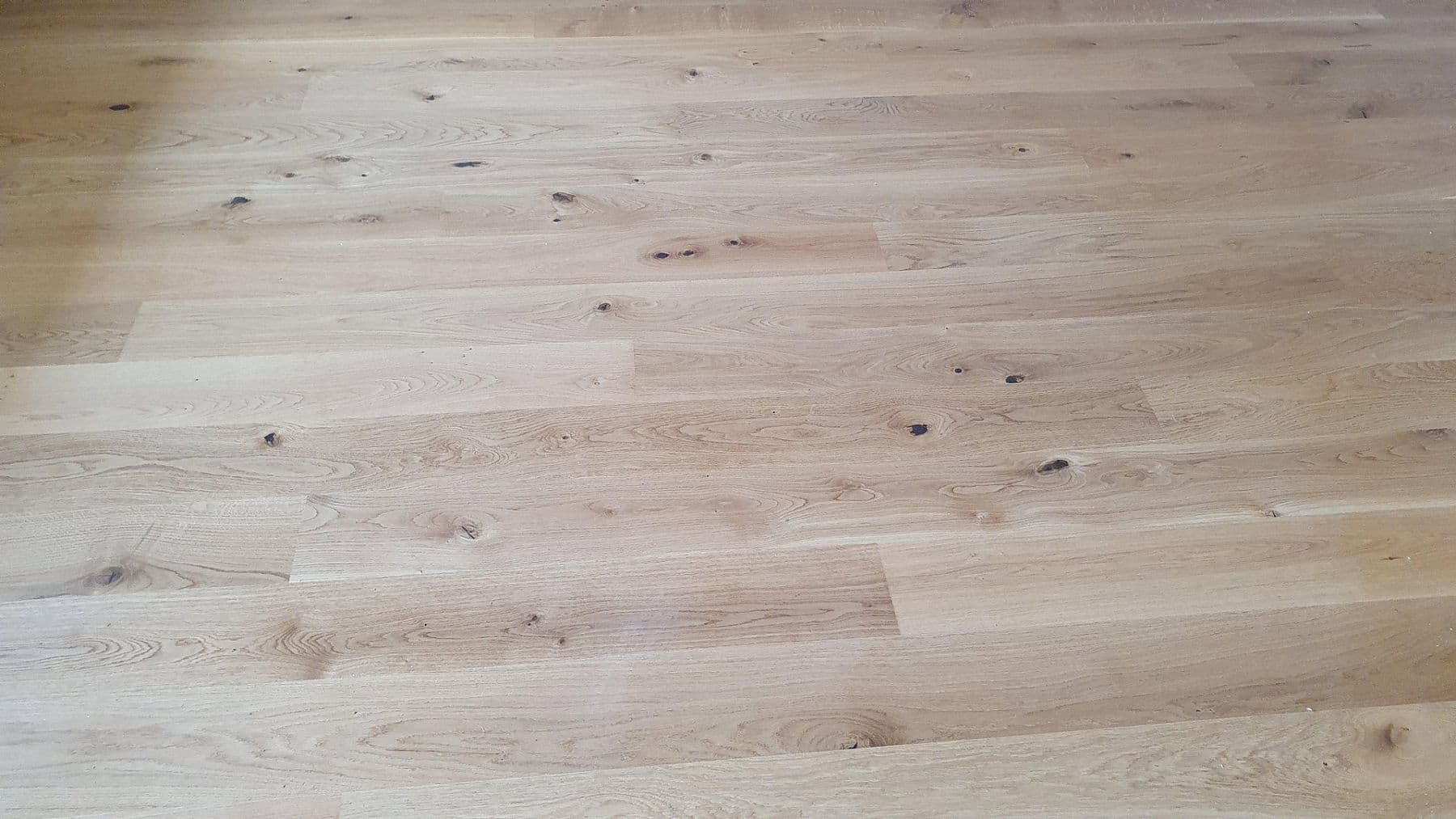 Pronájem bytu 3+1 87 m², Saarbrücken, Země Sársko Pronájem bytu 3+1 87 m², Saarbrücken, Země Sársko
