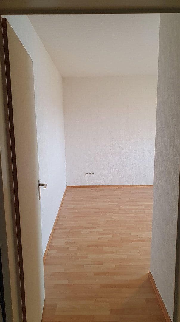Pronájem bytu 3+1 87 m², Saarbrücken, Země Sársko Pronájem bytu 3+1 87 m², Saarbrücken, Země Sársko