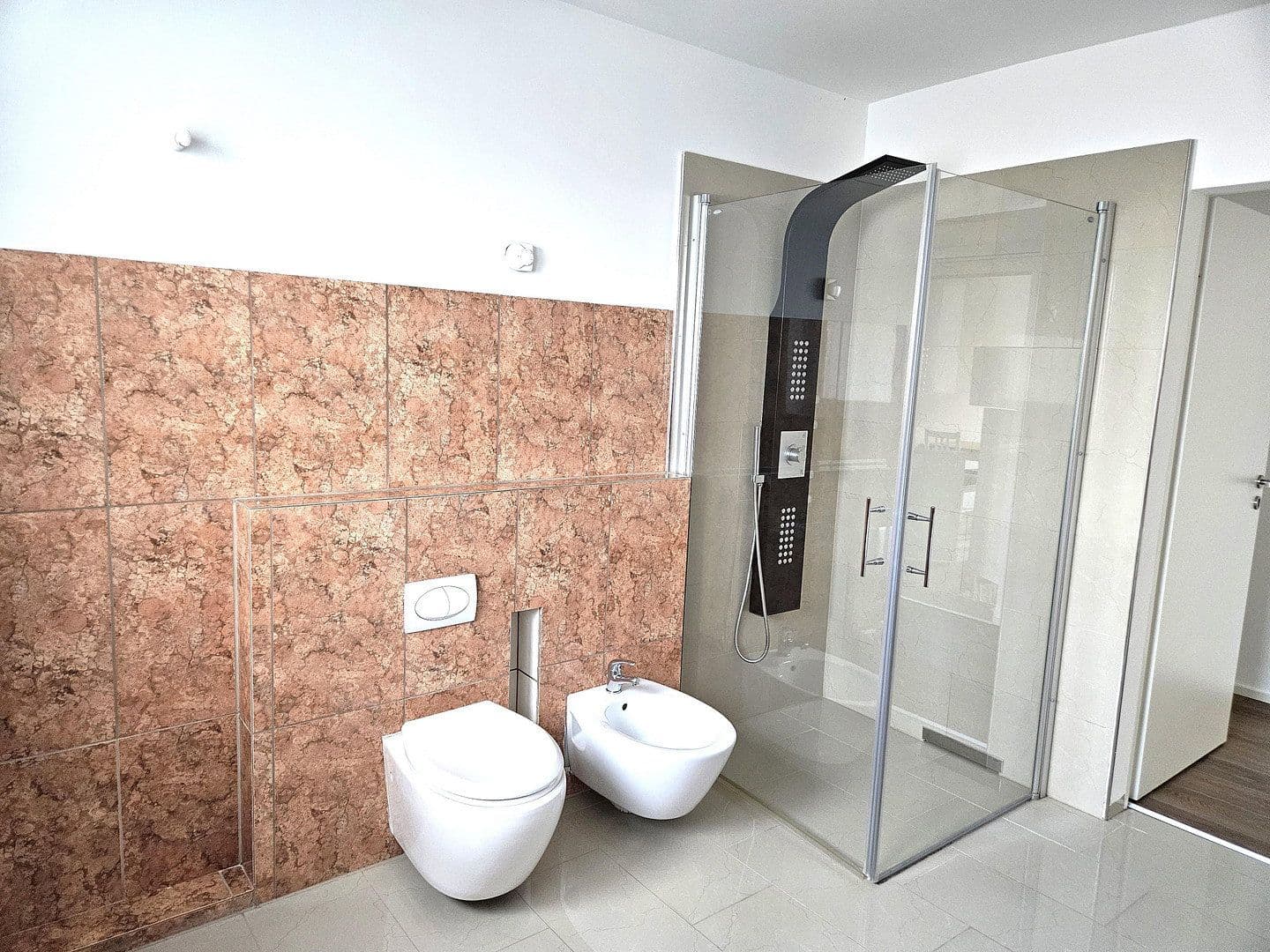 Pronájem bytu 3+kk 123 m², Stuttgart, Bádensko-Württembersko Pronájem bytu 3+kk 123 m², Stuttgart, Bádensko-Württembersko
