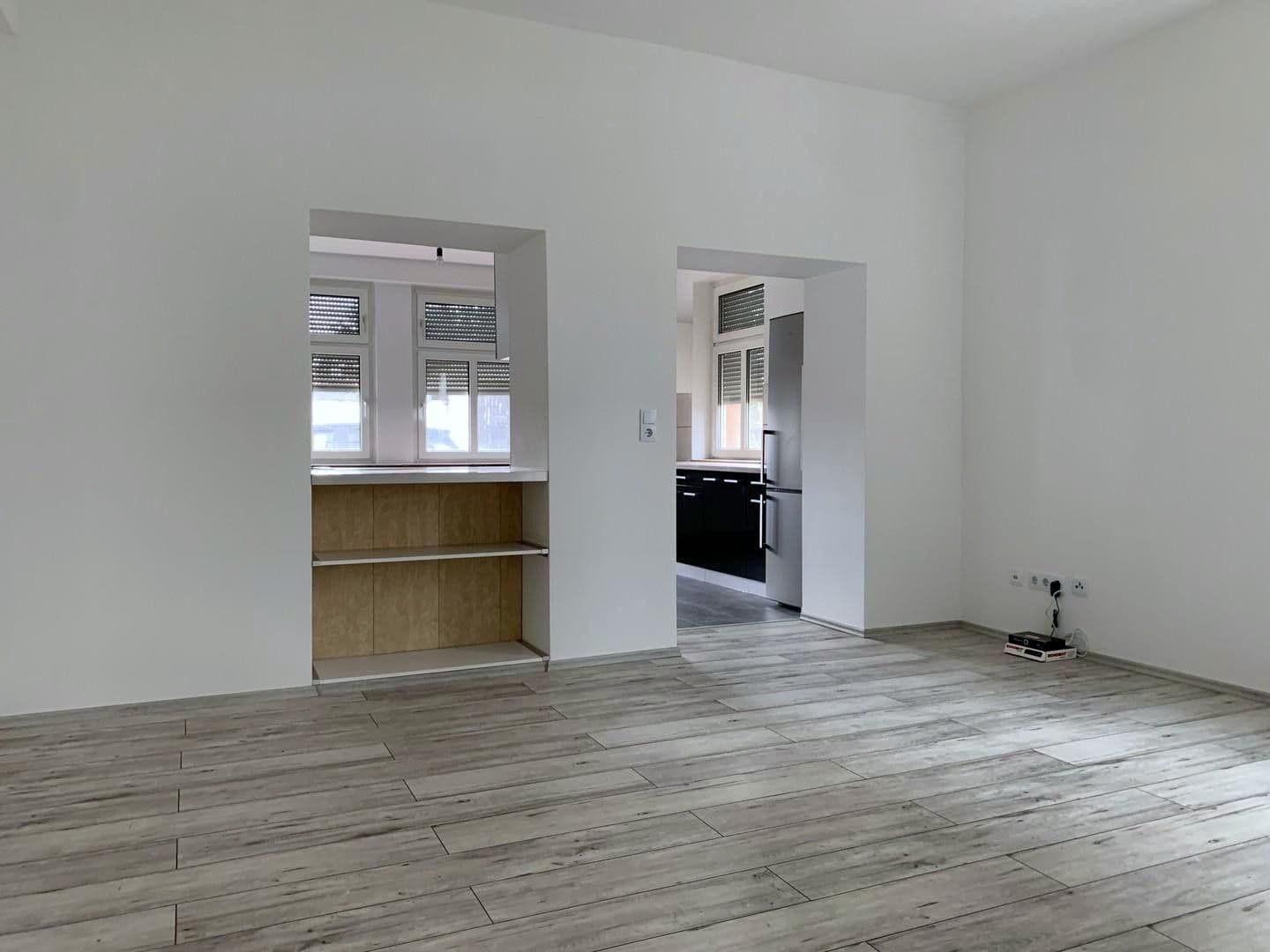 Pronájem bytu 2+1 72 m², Bahnhofstrasse 5, Usingen, Hessen Pronájem bytu 2+1 72 m², Bahnhofstrasse 5, Usingen, Hessen
