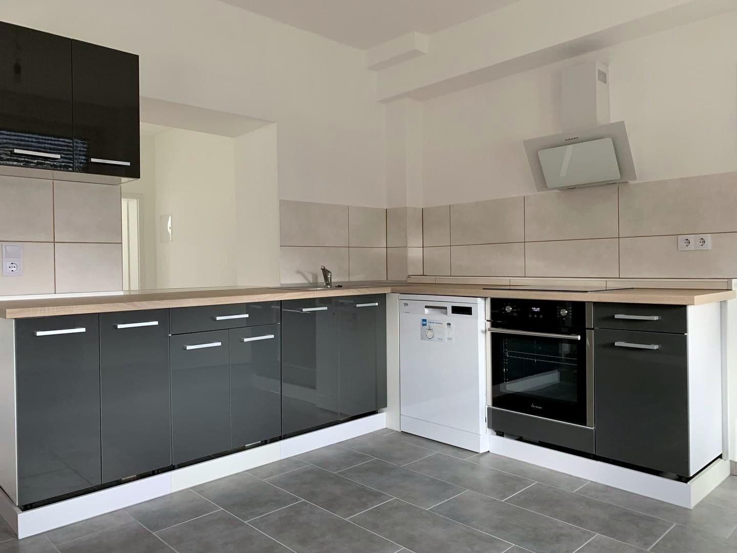 Pronájem bytu 2+1 72 m², Bahnhofstrasse 5, Usingen, Hessen Pronájem bytu 2+1 72 m², Bahnhofstrasse 5, Usingen, Hessen