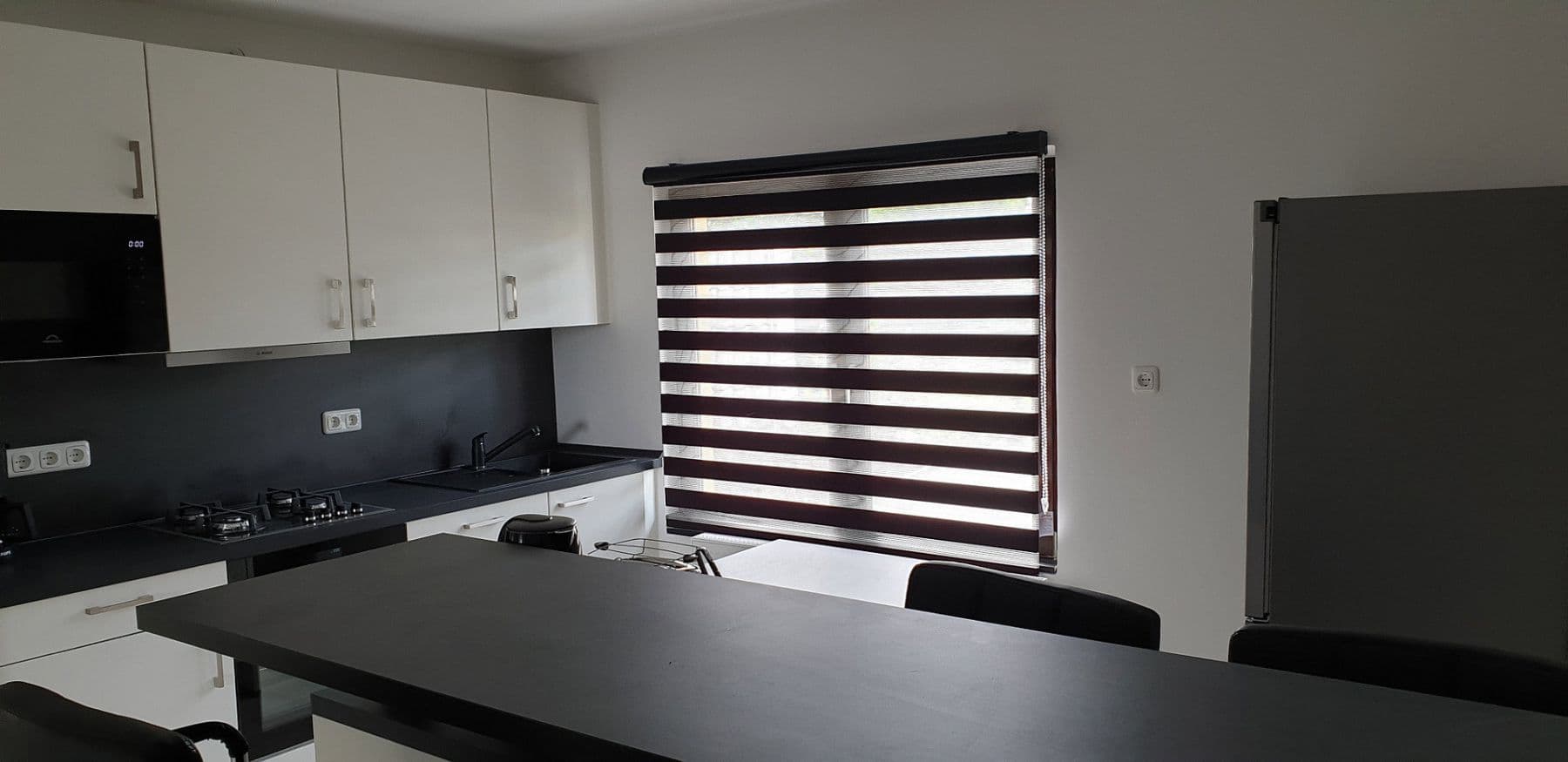 Pronájem bytu 2+1 60 m², Rheinuferstr, Neuss, Severní Porýní-Vestfálsko Pronájem bytu 2+1 60 m², Rheinuferstr, Neuss, Severní Porýní-Vestfálsko