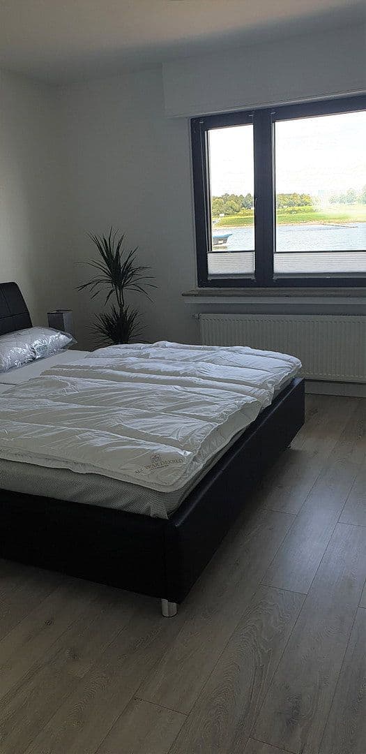 Pronájem bytu 2+1 60 m², Rheinuferstr, Neuss, Severní Porýní-Vestfálsko Pronájem bytu 2+1 60 m², Rheinuferstr, Neuss, Severní Porýní-Vestfálsko