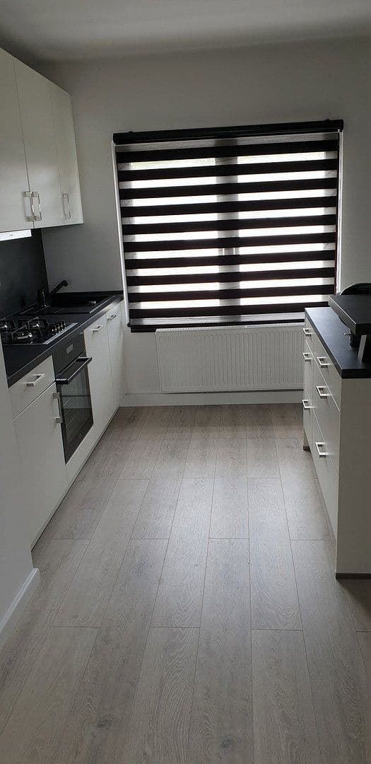 Pronájem bytu 2+1 60 m², Rheinuferstr, Neuss, Severní Porýní-Vestfálsko Pronájem bytu 2+1 60 m², Rheinuferstr, Neuss, Severní Porýní-Vestfálsko