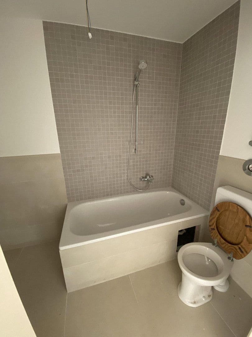 Pronájem bytu 2+1 42 m², Anne-Frank-Str. 15, Marburg, Hessen Pronájem bytu 2+1 42 m², Anne-Frank-Str. 15, Marburg, Hessen