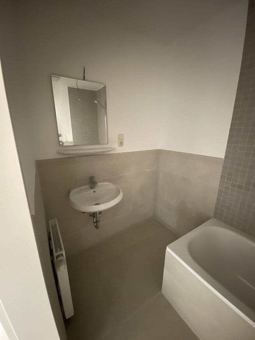 Pronájem bytu 2+1 42 m², Anne-Frank-Str. 15, Marburg, Hessen Pronájem bytu 2+1 42 m², Anne-Frank-Str. 15, Marburg, Hessen