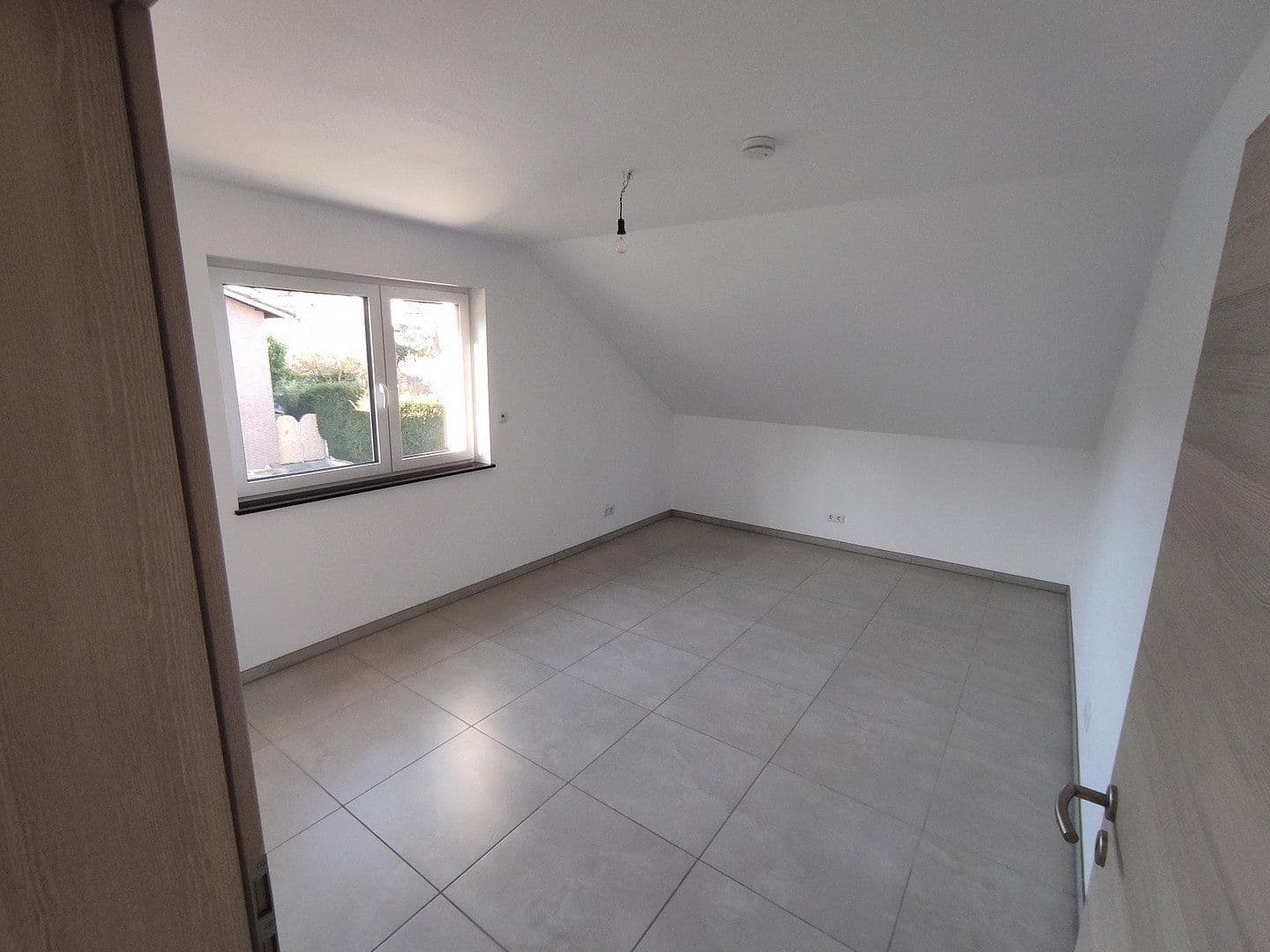 Pronájem domu 145 m², pozemek 317 m², Mechernich, Severní Porýní-Vestfálsko Pronájem domu 145 m², pozemek 317 m², Mechernich, Severní Porýní-Vestfálsko