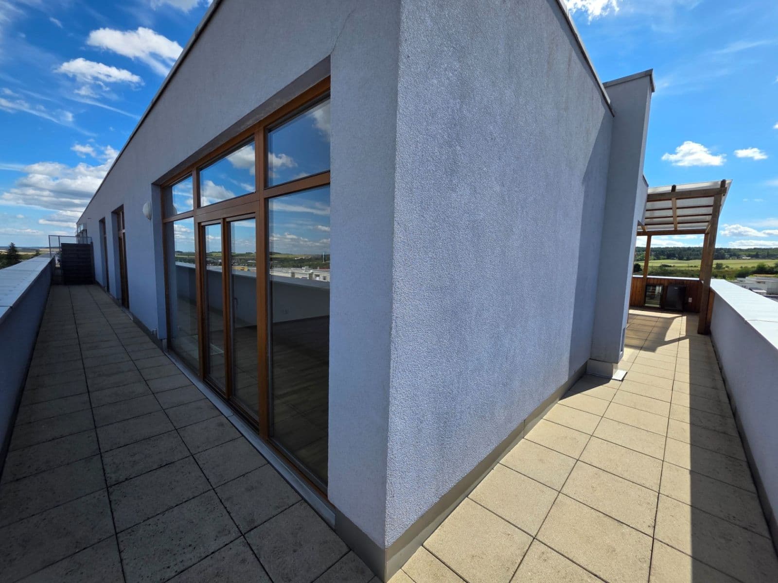 Pronájem bytu 4+kk 127 m², Ke Škole, Mníšek pod Brdy, Středočeský kraj Pronájem bytu 4+kk 127 m², Ke Škole, Mníšek pod Brdy, Středočeský kraj