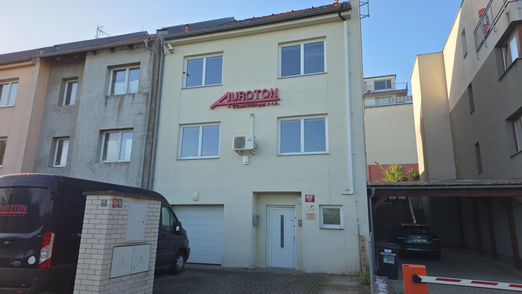 Prodej domu 264 m², pozemek 450 m², Desenská, Praha, Praha Prodej domu 264 m², pozemek 450 m², Desenská, Praha, Praha