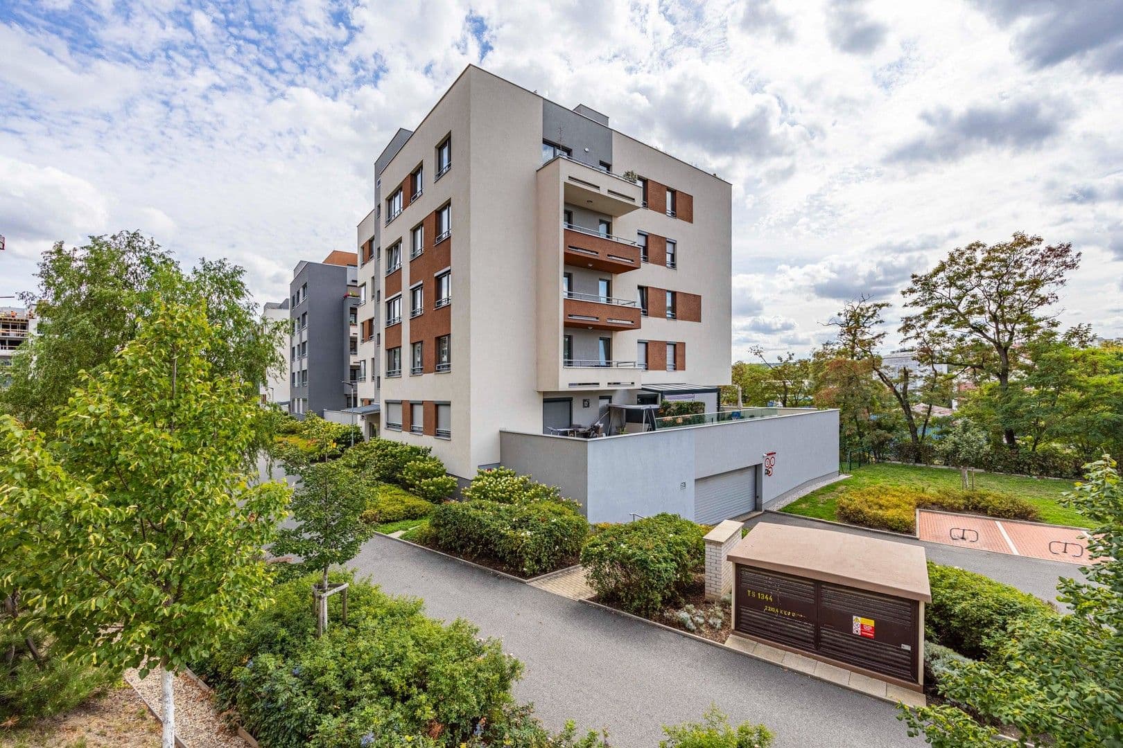 Pronájem bytu 2+kk 57 m², Krnkova, Praha, Praha Pronájem bytu 2+kk 57 m², Krnkova, Praha, Praha