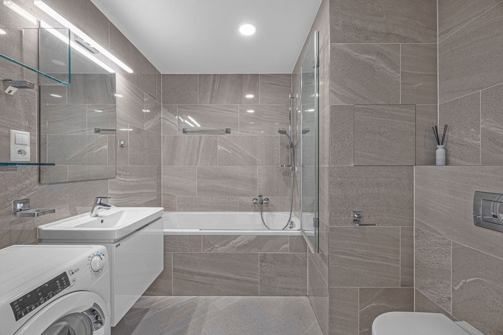 Pronájem bytu 2+kk 57 m², Krnkova, Praha, Praha Pronájem bytu 2+kk 57 m², Krnkova, Praha, Praha