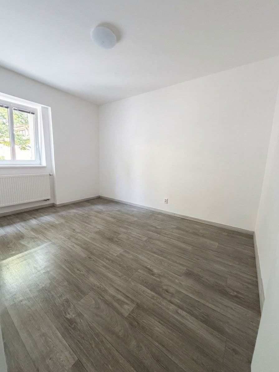 Pronájem bytu 2+kk 30 m², Antonína Dvořáka, Dobříš, Středočeský kraj Pronájem bytu 2+kk 30 m², Antonína Dvořáka, Dobříš, Středočeský kraj