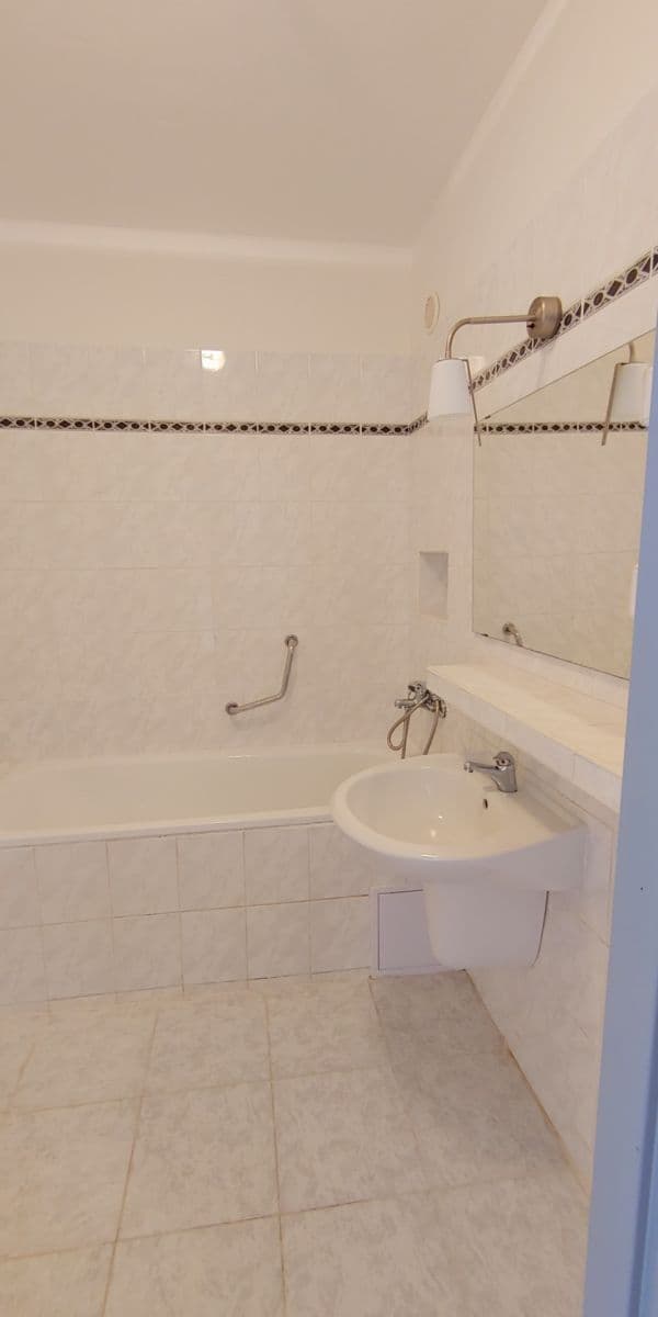 Prodej bytu 3+1 70 m², Krausova, Praha, Praha Prodej bytu 3+1 70 m², Krausova, Praha, Praha