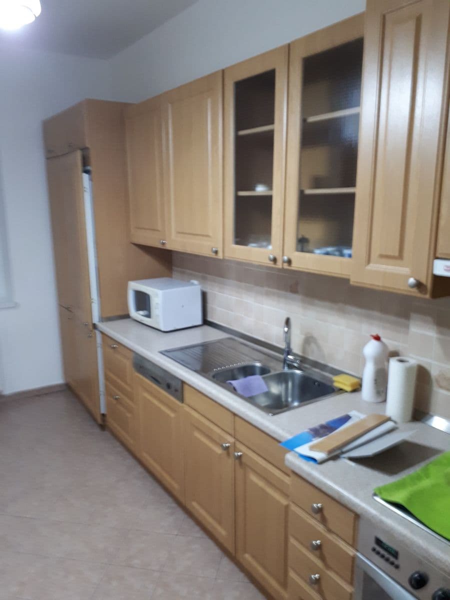 Pronájem bytu 2+1 84 m², Za Pohořelcem, Praha, Praha Pronájem bytu 2+1 84 m², Za Pohořelcem, Praha, Praha
