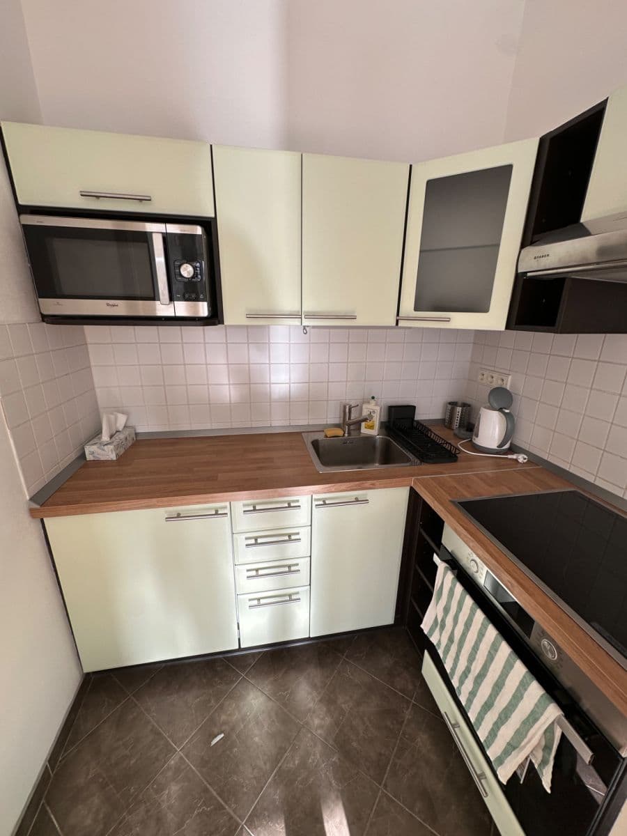 Pronájem bytu 1+kk 32 m², Prachnerova, Praha, Praha Pronájem bytu 1+kk 32 m², Prachnerova, Praha, Praha