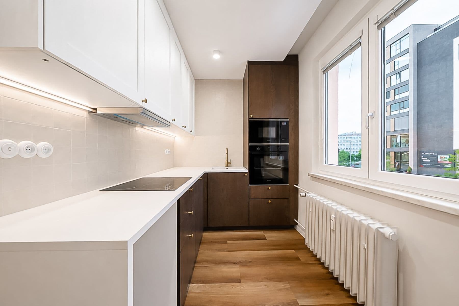 Prodej bytu 3+1 62 m², tř. Kosmonautů, Olomouc, Olomoucký kraj Prodej bytu 3+1 62 m², tř. Kosmonautů, Olomouc, Olomoucký kraj