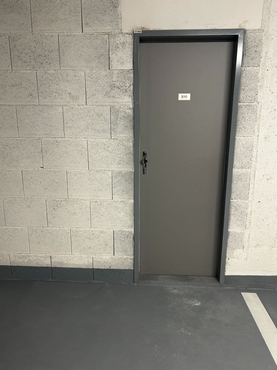 Pronájem garáže 13 m², Praha, Praha Pronájem garáže 13 m², Praha, Praha