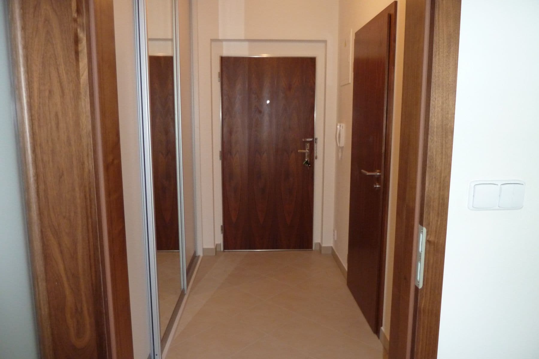 Pronájem bytu 1+kk 40 m², Miroslava Hajna, Praha, Praha Pronájem bytu 1+kk 40 m², Miroslava Hajna, Praha, Praha