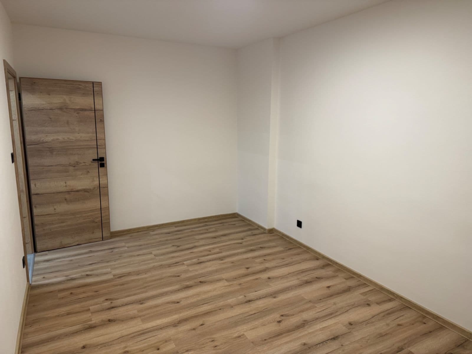 Pronájem bytu 2+1 58 m², Husova čtvrť, Rosice, Jihomoravský kraj Pronájem bytu 2+1 58 m², Husova čtvrť, Rosice, Jihomoravský kraj
