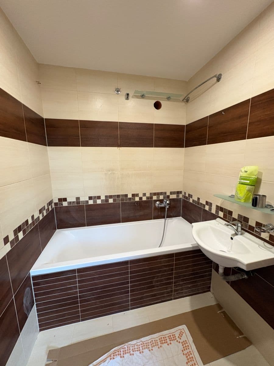Pronájem bytu 2+1 55 m², Polní, Ivančice, Jihomoravský kraj Pronájem bytu 2+1 55 m², Polní, Ivančice, Jihomoravský kraj