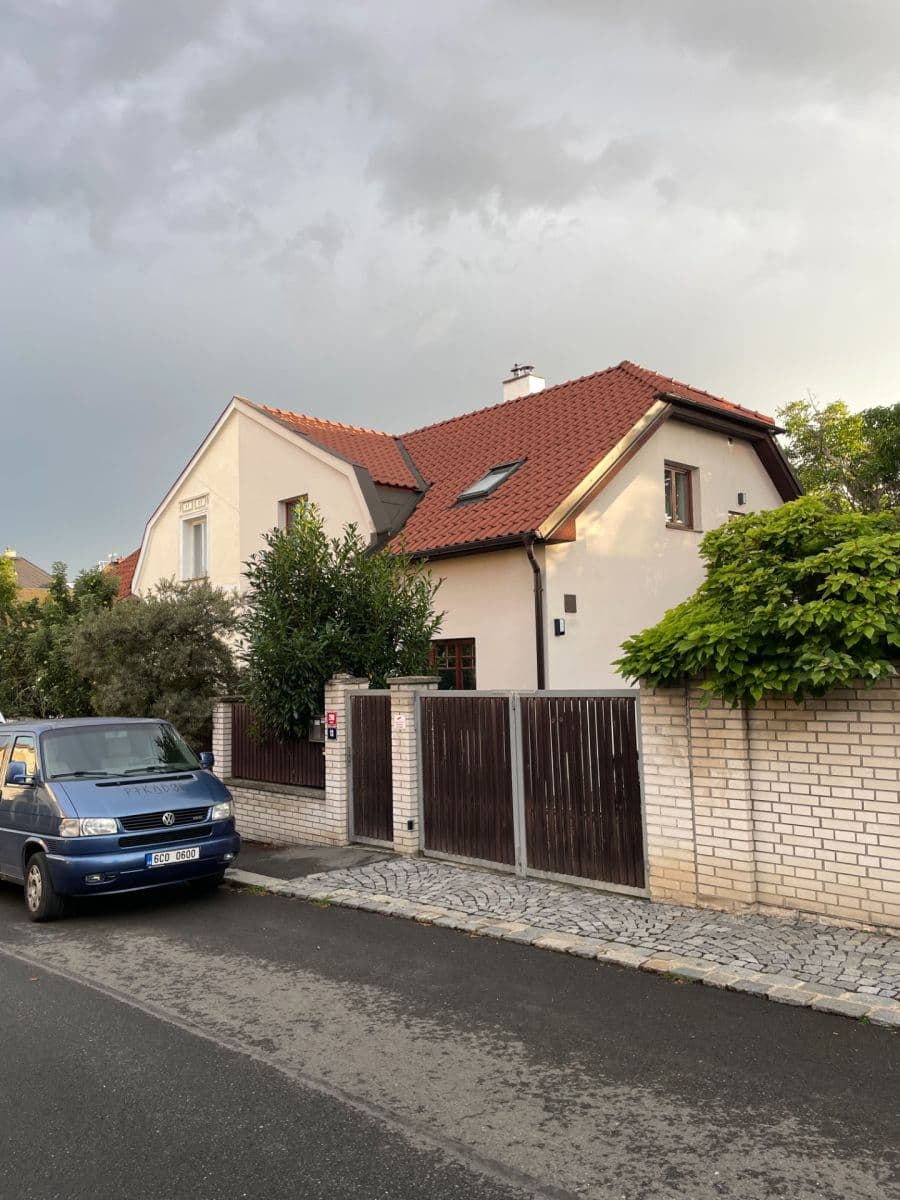 Pronájem bytu 2+1 65 m², Révová, Praha, Praha Pronájem bytu 2+1 65 m², Révová, Praha, Praha