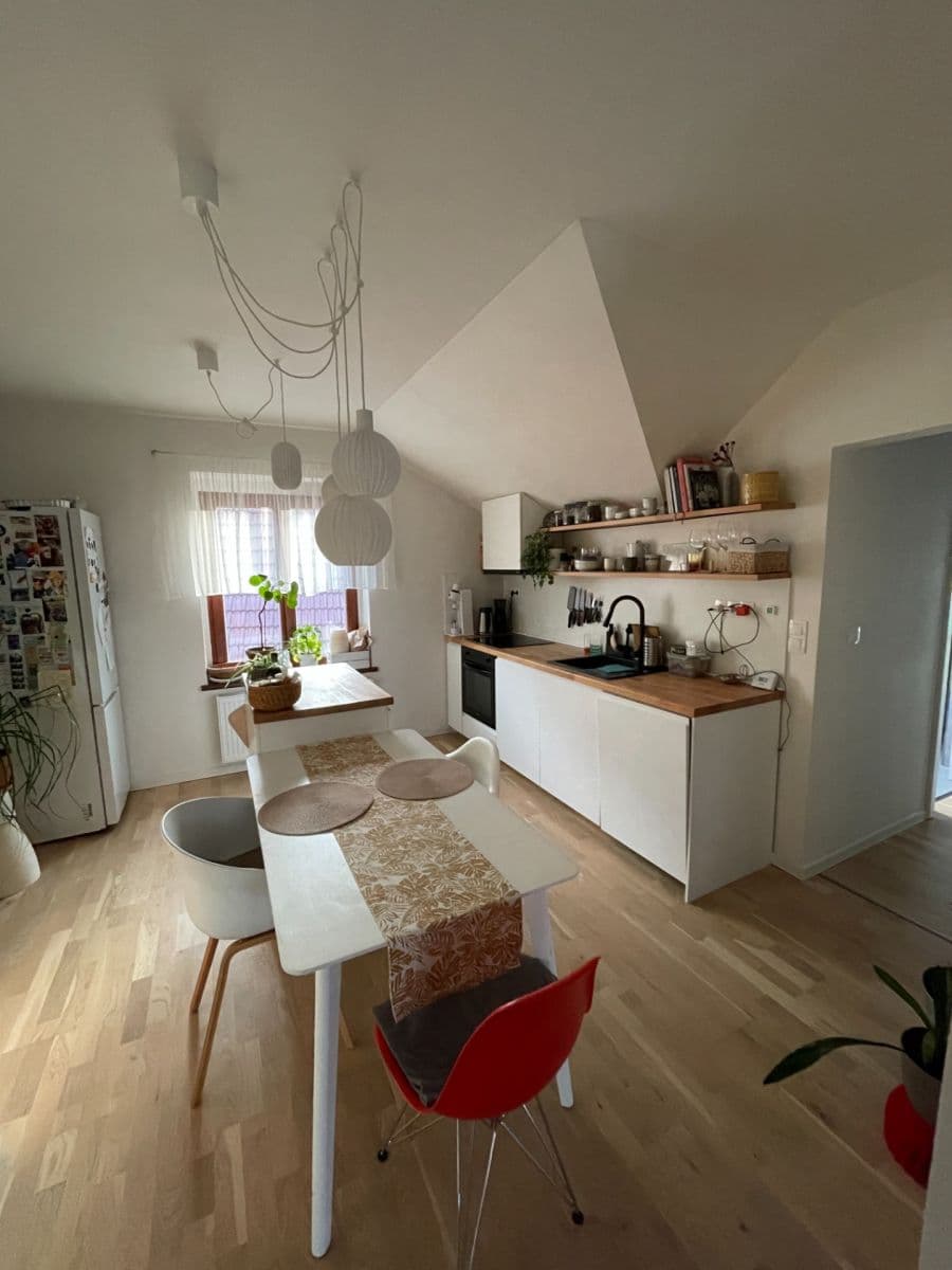 Pronájem bytu 2+1 65 m², Révová, Praha, Praha Pronájem bytu 2+1 65 m², Révová, Praha, Praha