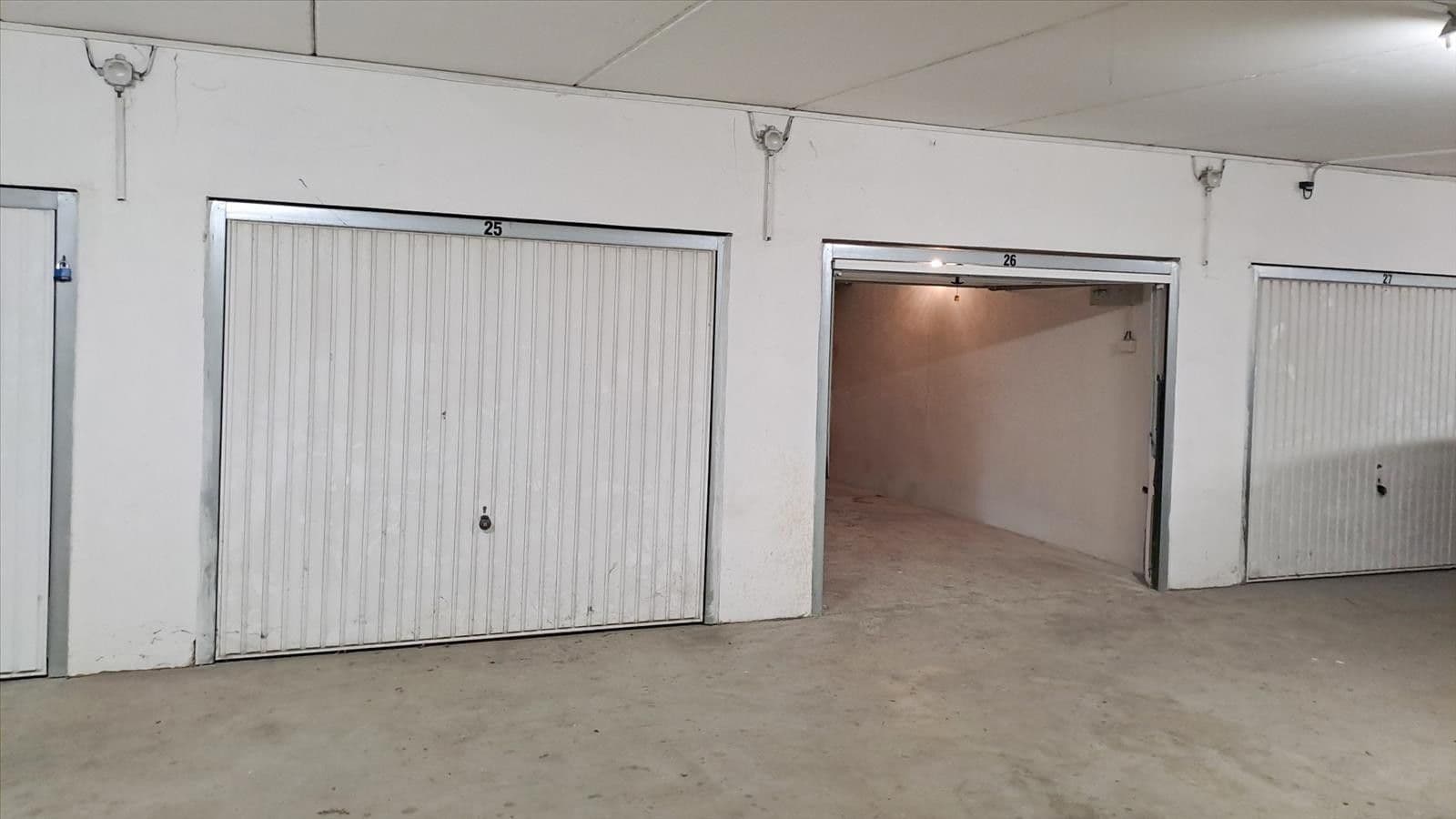 Pronájem garáže 16 m², Liberec, Liberecký kraj Pronájem garáže 16 m², Liberec, Liberecký kraj