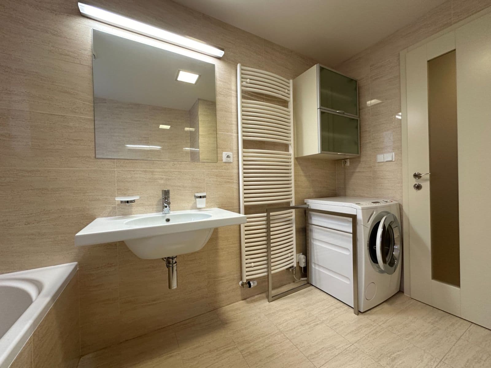 Prodej bytu 2+kk 61 m², Špindlerův Mlýn, Královéhradecký kraj Prodej bytu 2+kk 61 m², Špindlerův Mlýn, Královéhradecký kraj