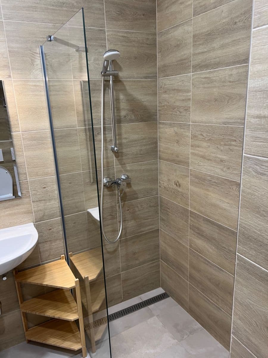 Pronájem bytu 1+1 41 m², Světická, Praha, Praha Pronájem bytu 1+1 41 m², Světická, Praha, Praha
