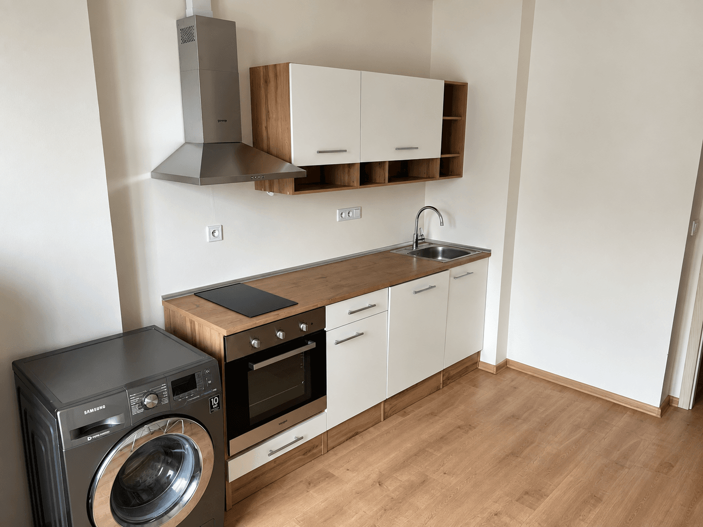 Pronájem bytu 1+1 41 m², Světická, Praha, Praha Pronájem bytu 1+1 41 m², Světická, Praha, Praha