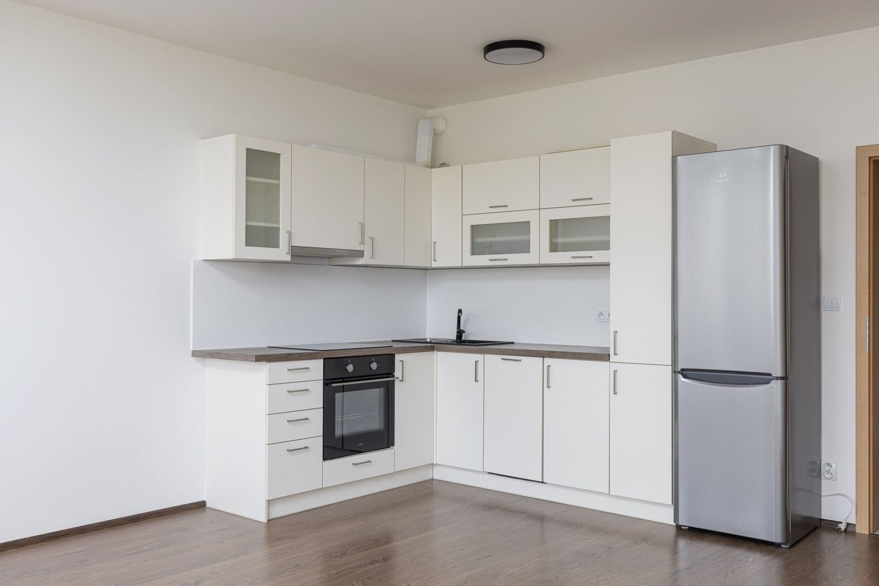 Pronájem bytu 1+kk 37 m², Theinova, Praha, Praha Pronájem bytu 1+kk 37 m², Theinova, Praha, Praha