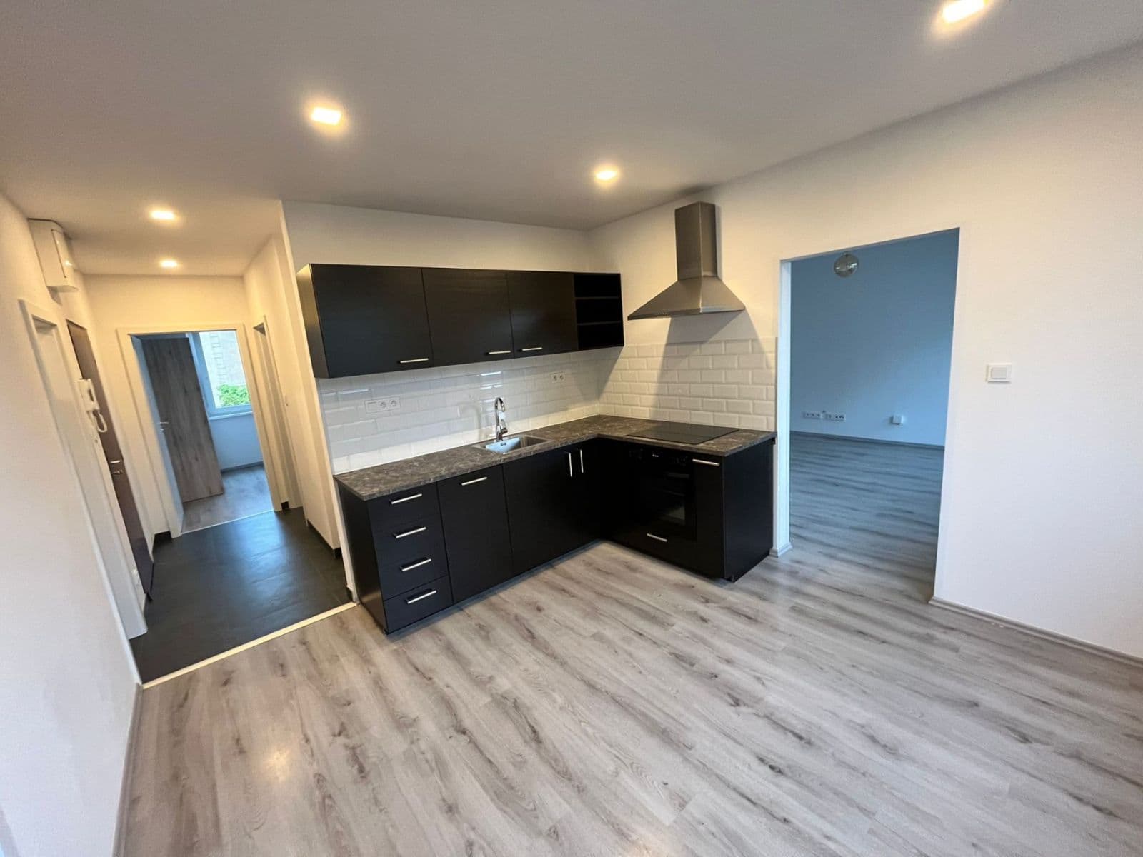 Pronájem bytu 4+1 75 m², Růžovka, Litoměřice, Ústecký kraj Pronájem bytu 4+1 75 m², Růžovka, Litoměřice, Ústecký kraj