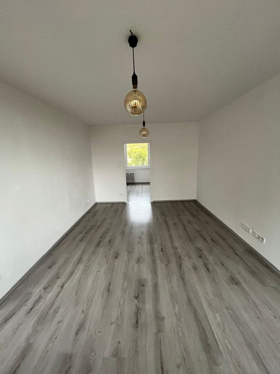 Pronájem bytu 4+1 75 m², Růžovka, Litoměřice, Ústecký kraj Pronájem bytu 4+1 75 m², Růžovka, Litoměřice, Ústecký kraj