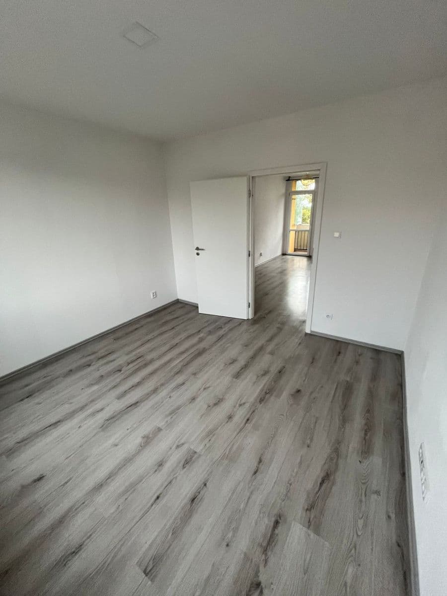 Pronájem bytu 4+1 75 m², Růžovka, Litoměřice, Ústecký kraj Pronájem bytu 4+1 75 m², Růžovka, Litoměřice, Ústecký kraj