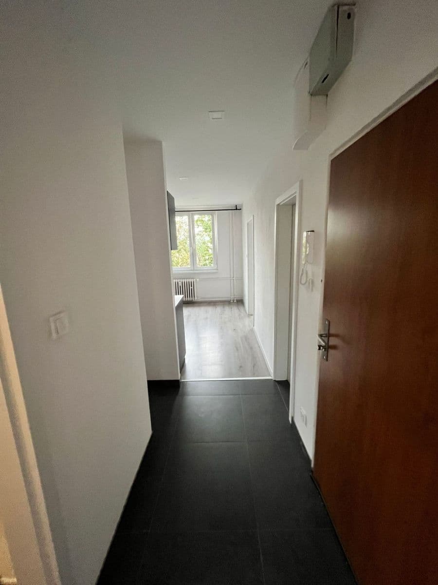 Pronájem bytu 4+1 75 m², Růžovka, Litoměřice, Ústecký kraj Pronájem bytu 4+1 75 m², Růžovka, Litoměřice, Ústecký kraj