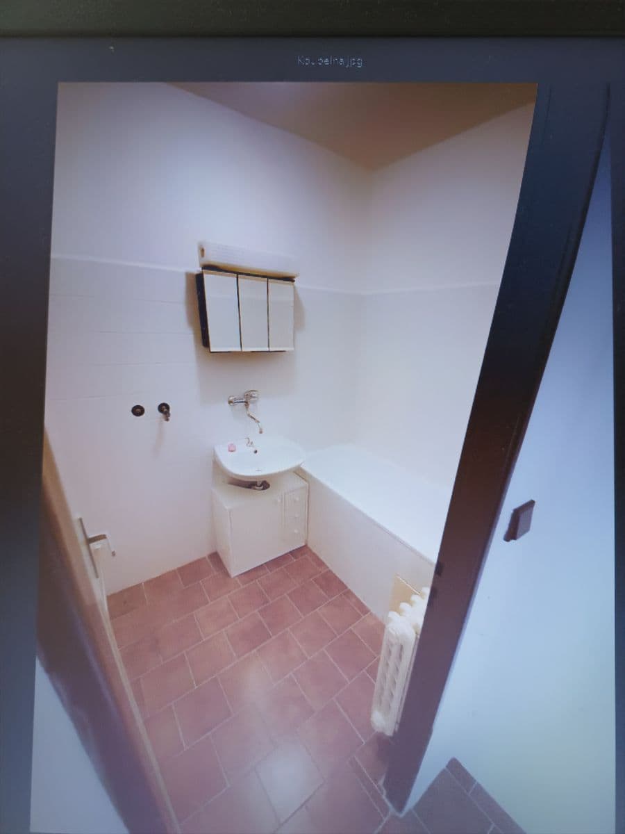 Pronájem bytu 2+kk 50 m², Dukelská třída, Hradec Králové, Královéhradecký kraj Pronájem bytu 2+kk 50 m², Dukelská třída, Hradec Králové, Královéhradecký kraj