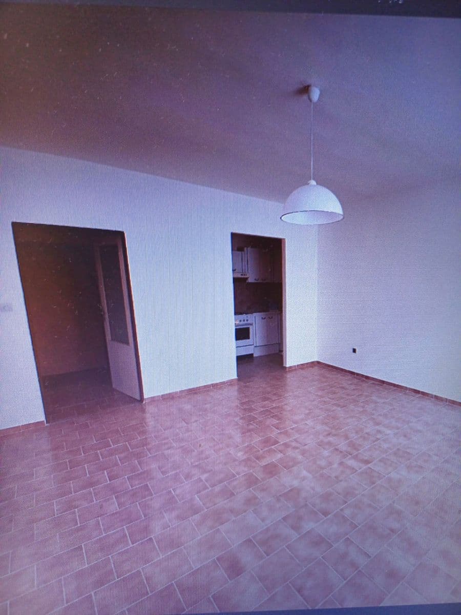 Pronájem bytu 2+kk 50 m², Dukelská třída, Hradec Králové, Královéhradecký kraj Pronájem bytu 2+kk 50 m², Dukelská třída, Hradec Králové, Královéhradecký kraj